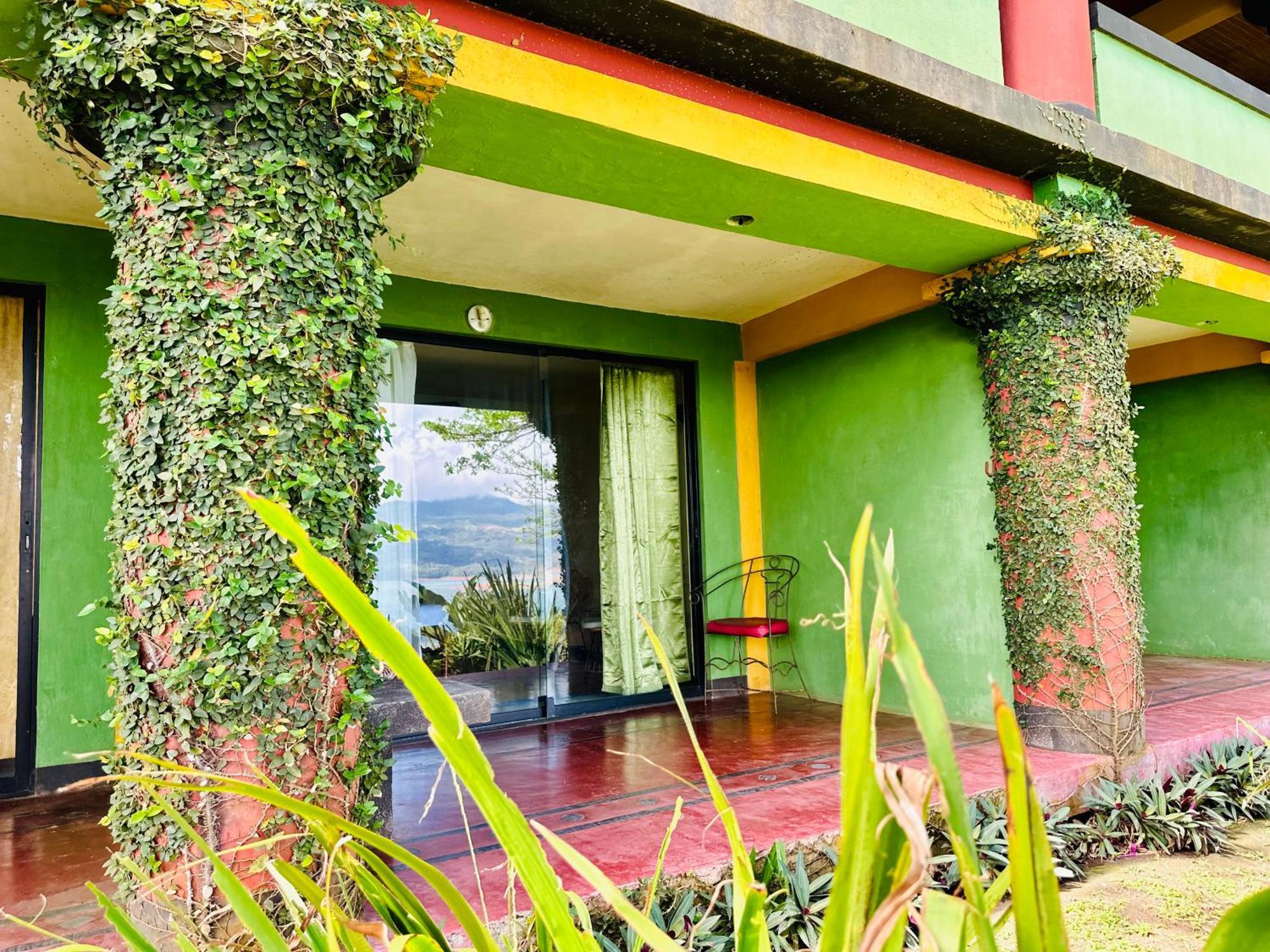 Lake Arenal Brewery & Hotel Tilaran Exterior photo